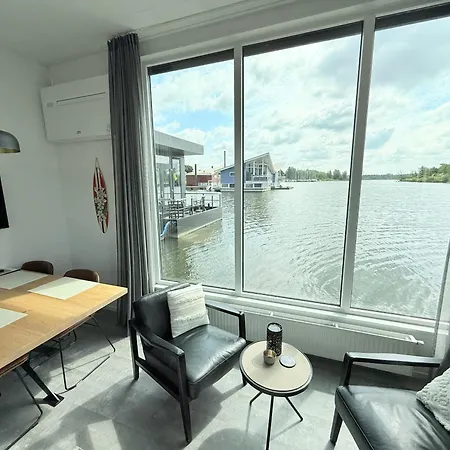 De Maasterp - Watervillage 21 Botel *