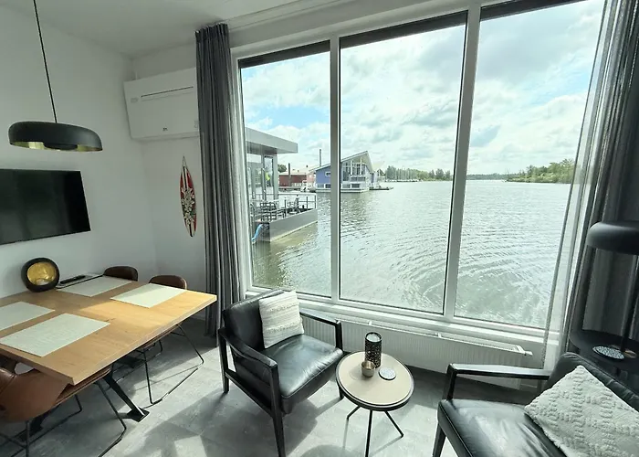 De Maasterp - Watervillage 21 Botel *